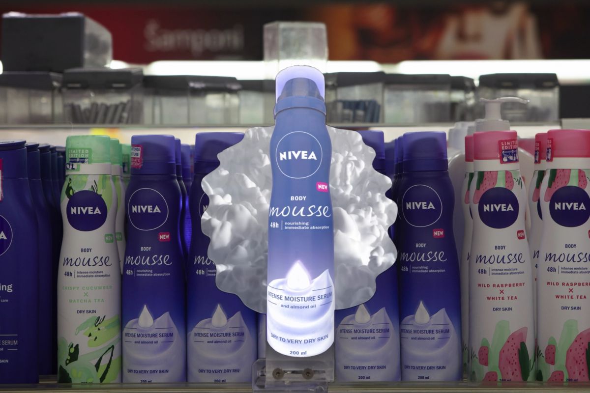 Mini Virtual Presenter for Nivea