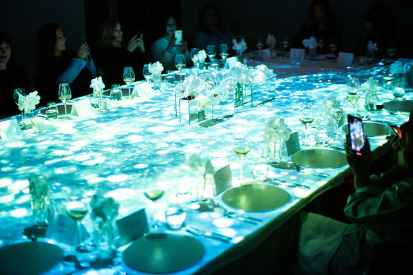 3D table projection mapping